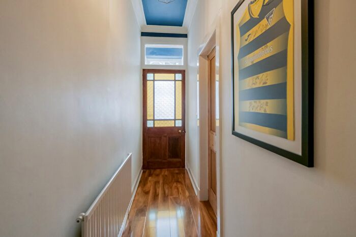 1 Bedroom Flat For Sale In Victoria Terrace, Dunfermline, KY12