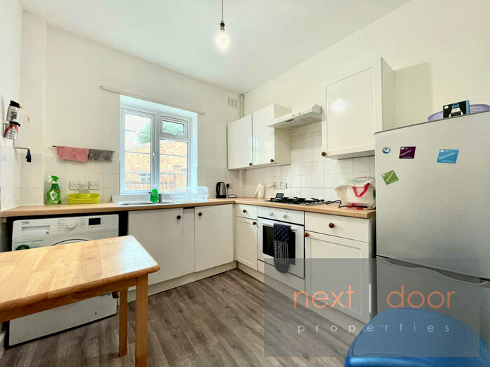 3 Bedroom Apartment To Rent In Wyndham Road, Camberwell, SE5