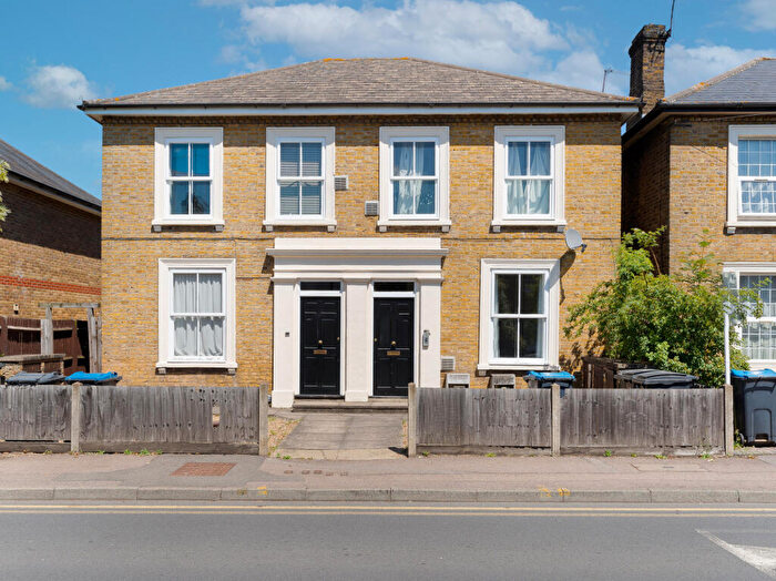 2 Bedroom Apartment To Rent In Orchard Road, Kingston Upon Thames, Surrey, KT1