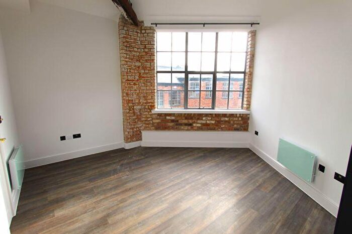 1 Bedroom Apartment To Rent In Dunster Street, Northampton, NN1
