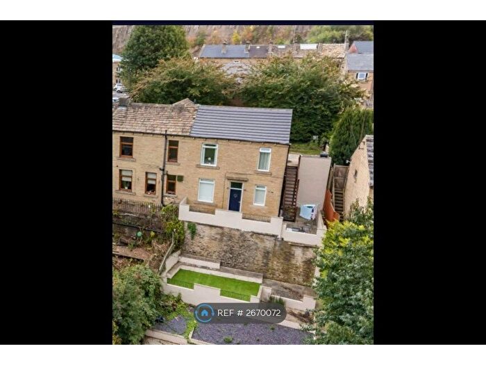 2 Bedroom Semi Detached House To Rent In Brooke Street, Brighouse, HD6