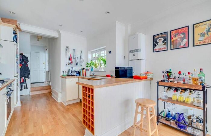 1 Bedroom Flat To Rent In South Audley Street, Mayfair, London, W1K