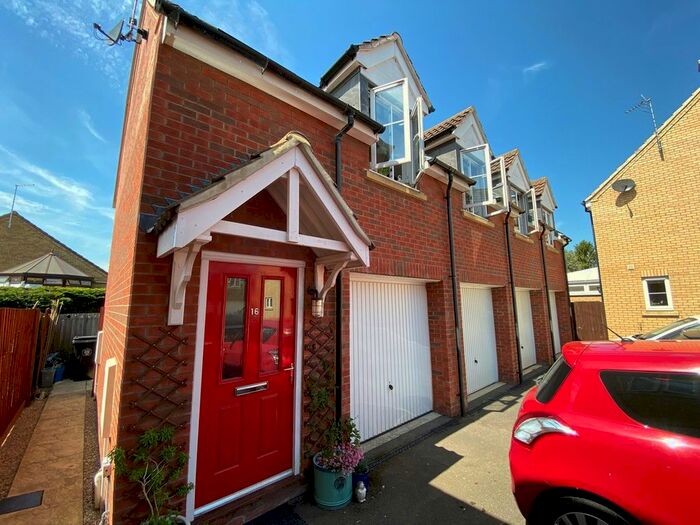 2 Bedroom Property To Rent In Burchnell Gardens, Bourne, PE10