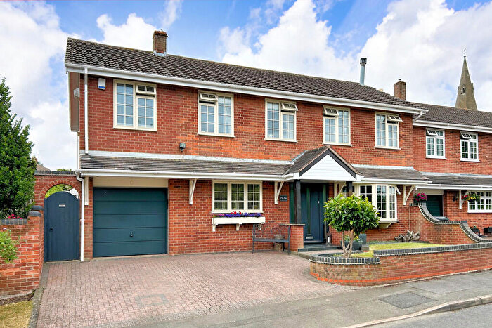 4 Bedroom Detached House For Sale In The Green, Austrey, CV9