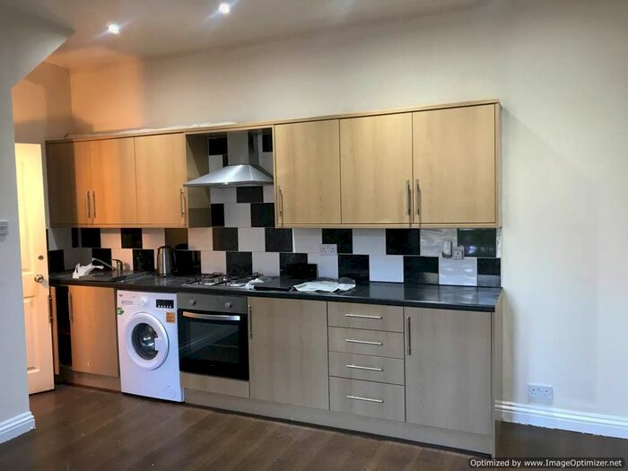 2 Bedroom Terraced House To Rent In Norwood Road, Huddersfield, West Yorkshire HD2