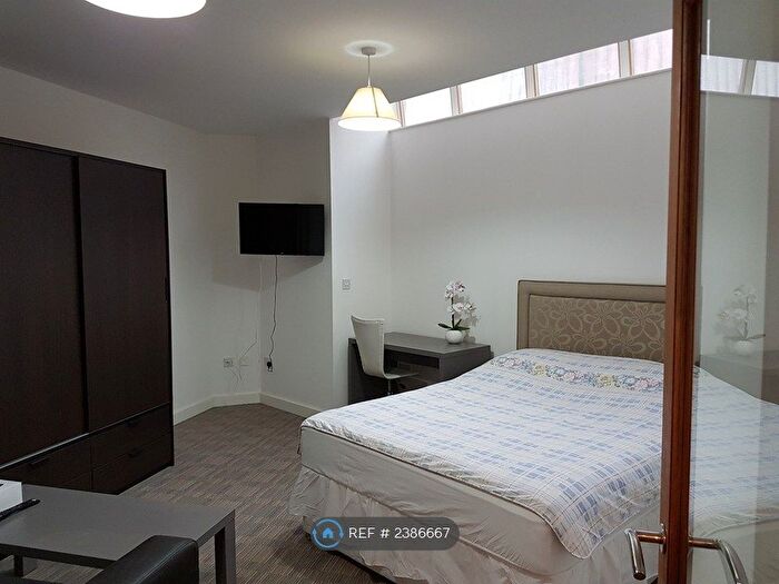 Studio To Rent In Cobourg Street, Manchester, M1