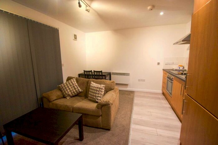 1 Bedroom Apartment To Rent In Wellington Point, Wellington Place, Halifax, HX1