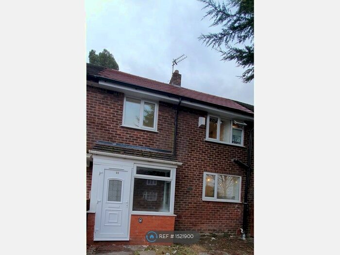 3 Bedroom Terraced House To Rent In Clough Top Road, Manchester, M9