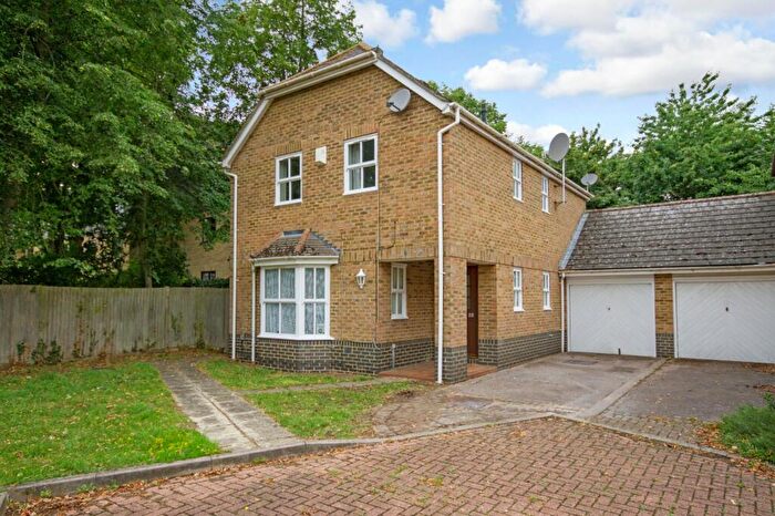 4 Bedroom Detached House To Rent In The Beeches, Woodhead Drive, Cambridge, CB4