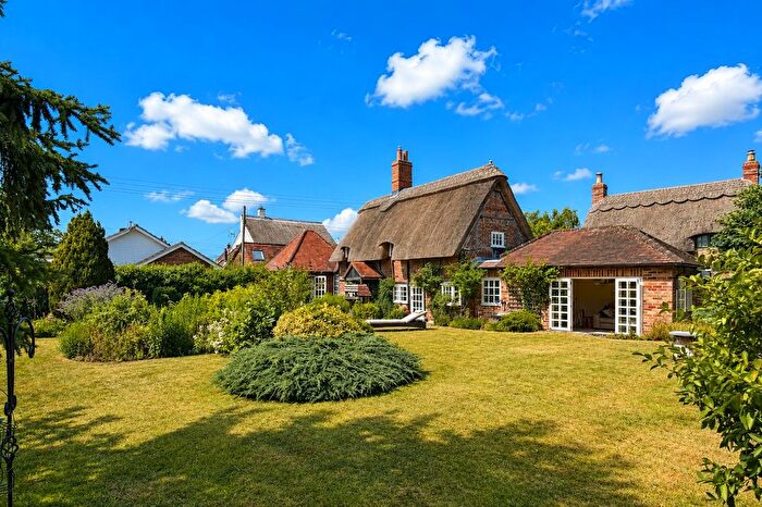 3 Bedroom Detached House For Sale In Ickford, Nr Aylesbury, HP18