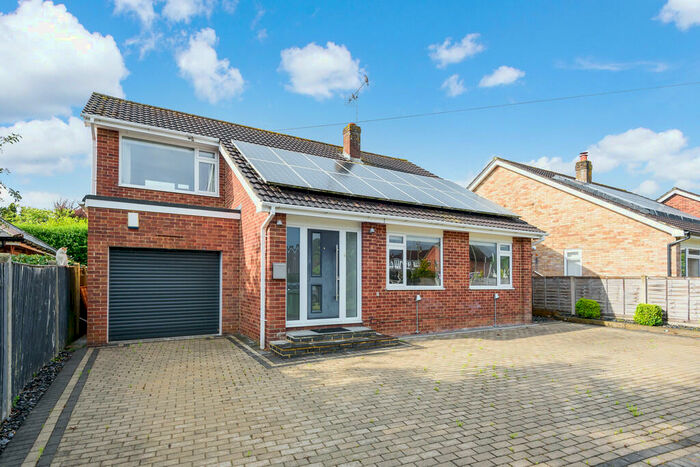 3 Bedroom Detached House To Rent In Colden Common, Winchester, SO21