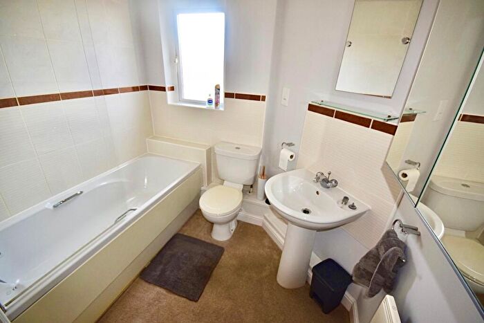 2 Bedroom Apartment To Rent In Hamble Way, Hilton, Derby, Derbyshire, DE65