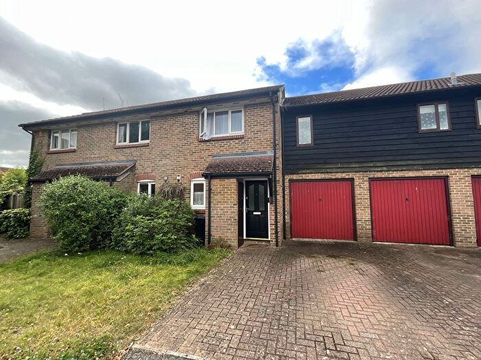 2 Bedroom Terraced House To Rent In Gooch Close, Twyford, Reading, Berkshire, RG10