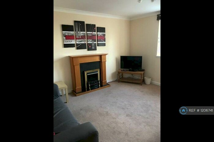 2 Bedroom Flat To Rent In Rose Street, Aberdeen, AB10