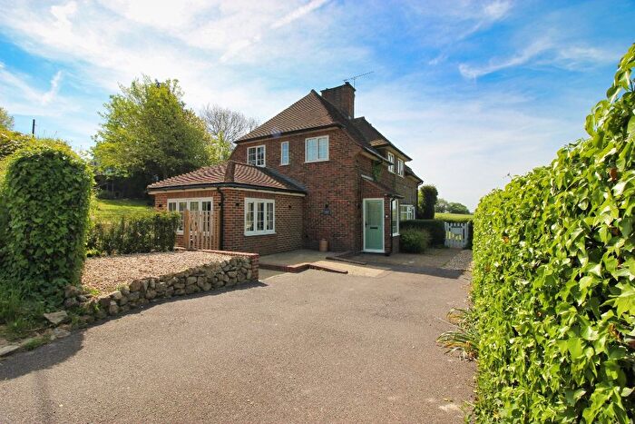 3 Bedroom Semi-Detached House For Sale In Kemsing Road, Wrotham, TN15