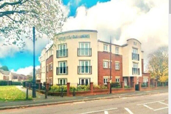 2 Bedroom Flat To Rent In Waterside Close, Wolverhampton, WV2