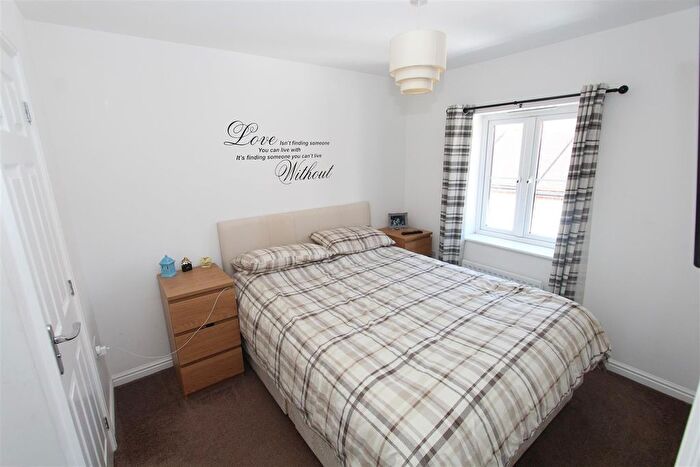 3 Bedroom Detached House To Rent In Symonds Drive, Sittingbourne, ME10