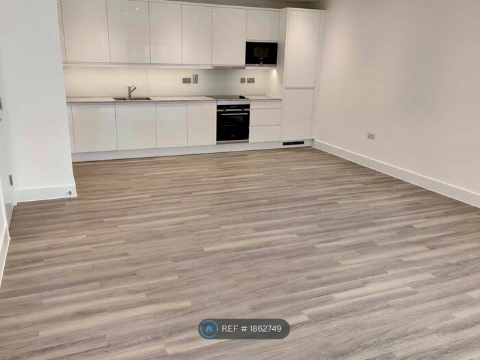 2 Bedroom Flat To Rent In Citrine House, London, NW9