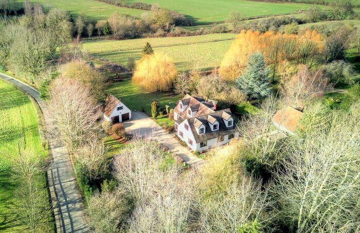 5 Bedroom Detached House For Sale In Onslow Green, Barnston, CM6