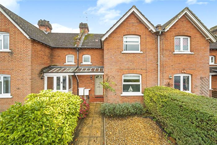 2 Bedroom Detached House For Sale In Brookwood, Woking, Surrey, GU24