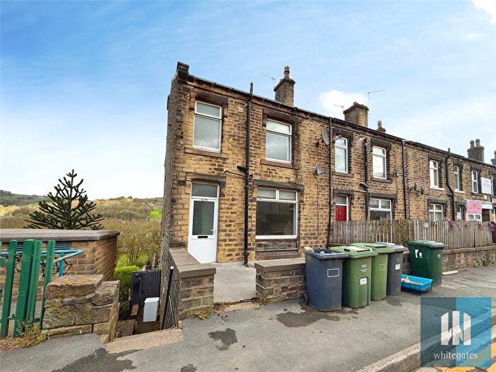 2 Bedroom End Of Terrace House To Rent In Manchester Road, Linthwaite, Huddersfield, HD7