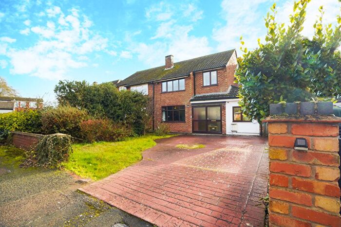 4 Bedroom Semi Detached House For Sale In Elmhirst Road, Lutterworth, LE17