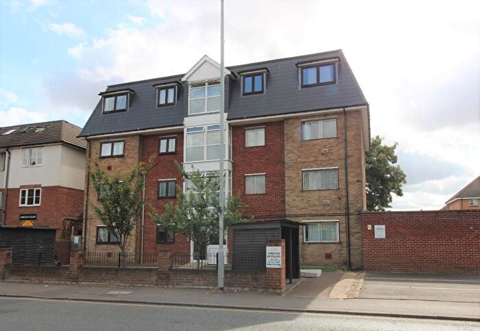2 Bedroom Flat For Sale In The Grays, High Street, Harlington, UB3