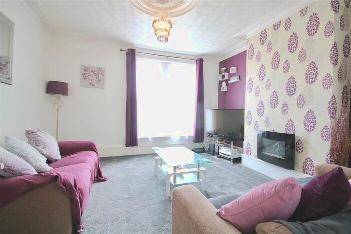 2 Bedroom Flat To Rent In Chichester Road, Portsmouth PO2