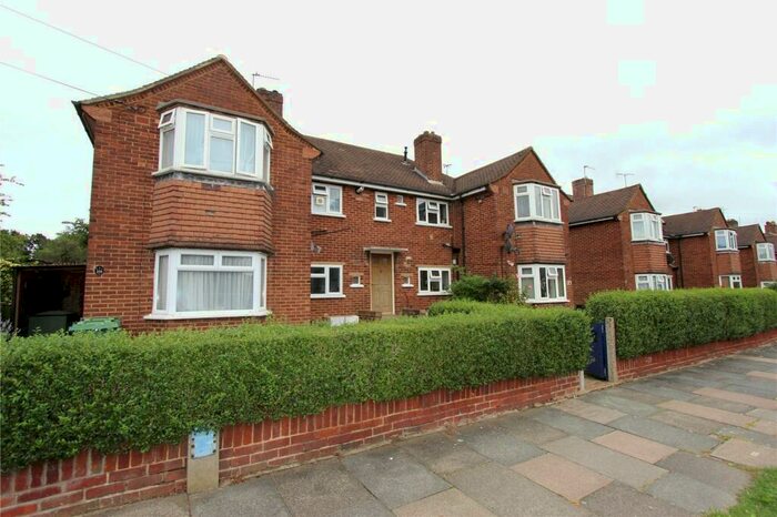 2 Bedroom Maisonette To Rent In Stafford Road, Ruislip, Middlesex, HA4