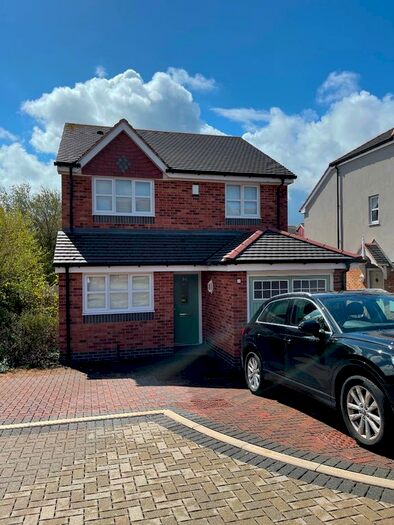 3 Bedroom Detached House To Rent In Dalar Aur, Llandudno Junction, LL31