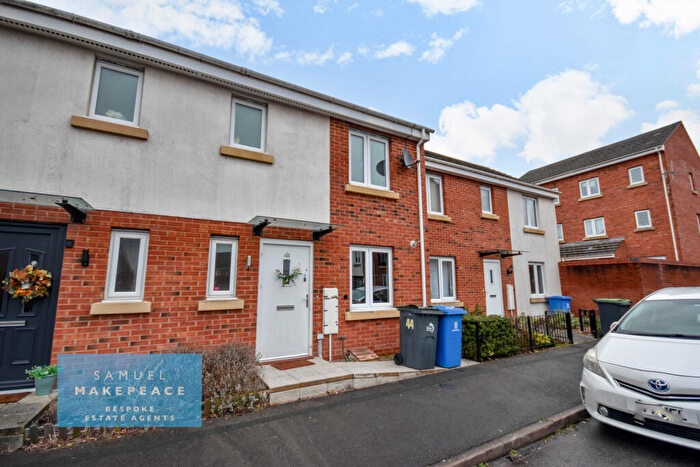 3 Bedroom Town House For Sale In Poundlock Avenue, Hanley, Stoke-on-Trent, ST1
