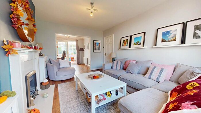 3 Bedroom Semi-Detached Bungalow For Sale In Fairfield Drive, Sunderland, Tyne And Wear, SR6