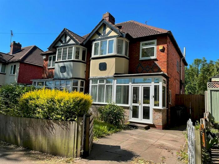 3 Bedroom Semi-Detached House To Rent In Holly Lane, Erdington, Birmingham, West Midlands, B24