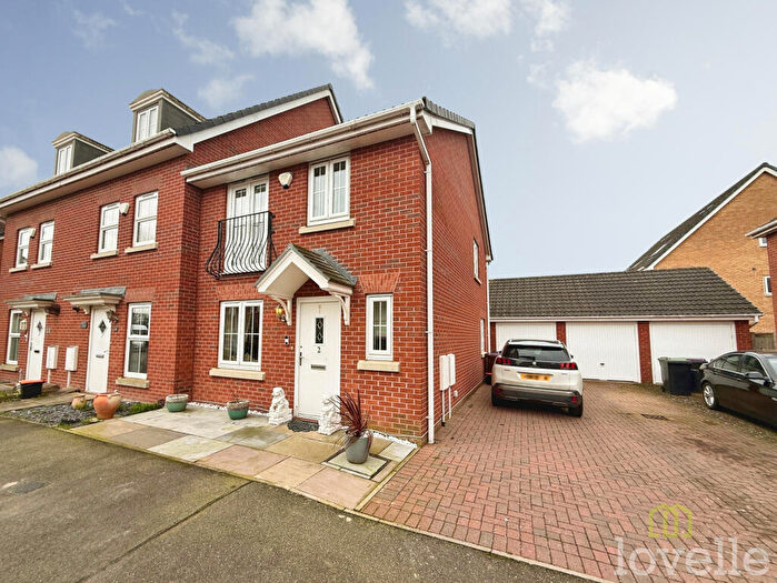 3 Bedroom End Of Terrace House For Sale In Julius Way, North Hykeham, LN6