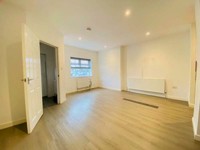 2 Bedroom Apartment To Rent In Stockport Road, Marple, Stockport, Cheshire, SK6