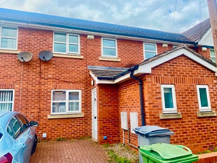 3 Bedroom Town House For Sale In Egerton Road, New Ferry, CH62