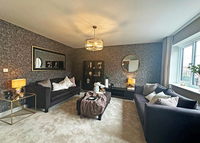 3 Bedroom Semi-Detached House For Sale In Ashway Park, Bradwell, Newcastle-under-Lyme, ST5