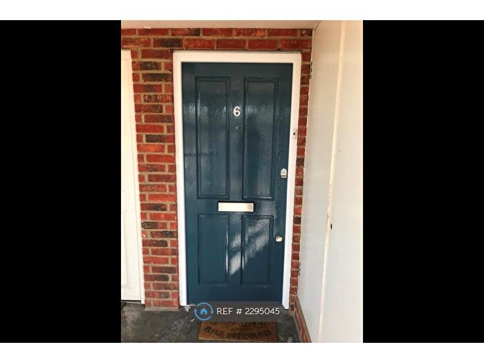 2 Bedroom Flat To Rent In Abel House, London, SE18