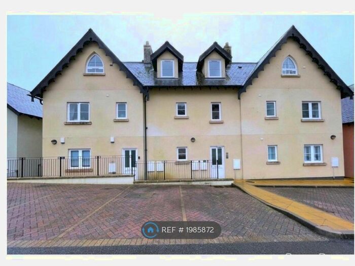 1 Bedroom Flat To Rent In St Brides Hill, Saundersfoot, SA69