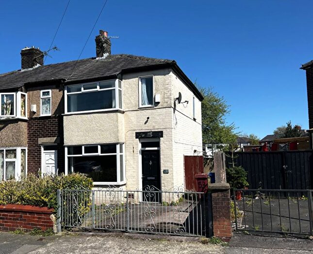 3 Bedroom End Terrace House For Sale In Norfolk Street, Blackburn, BB2