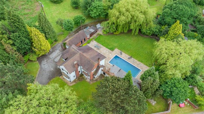 4 Bedroom Detached House For Sale In Sandbach Road, Wall Hill, Congleton, Cheshire, CW12