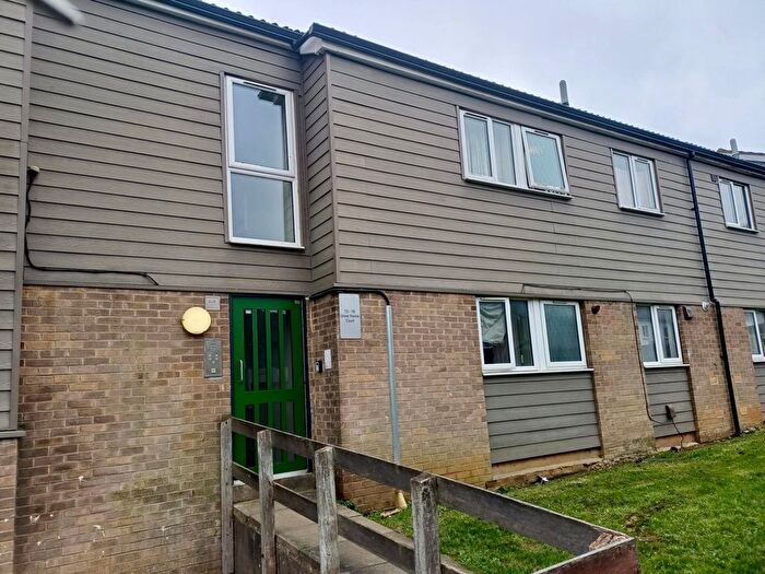 2 Bedroom Flat For Sale In Great Holme Court, Thorplands, NN3