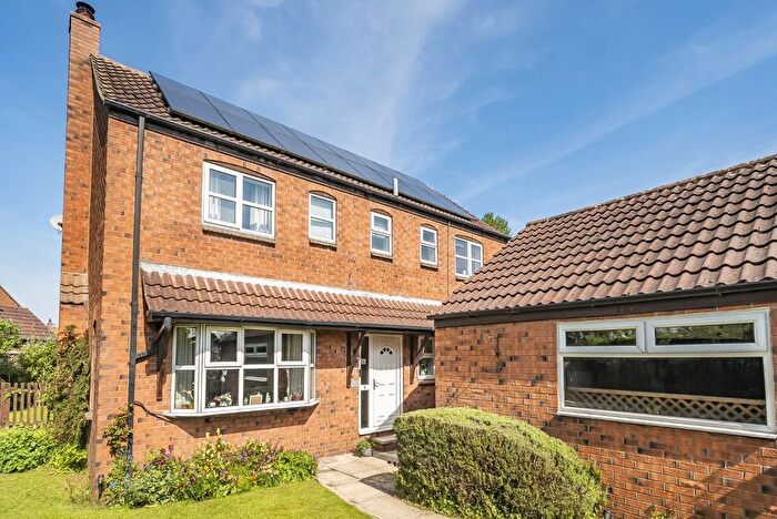 4 Bedroom Detached House For Sale In Great Close, Cawood, Selby, YO8