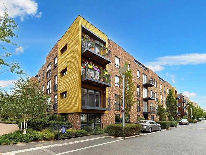 3 Bedroom Flat For Sale In Howard Road, Stanmore, HA7