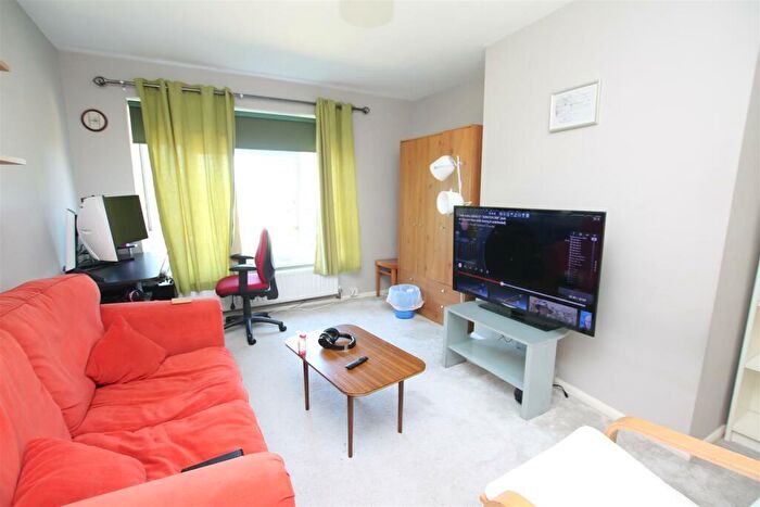 1 Bedroom Flat To Rent In Horton Road, Brighton, BN1