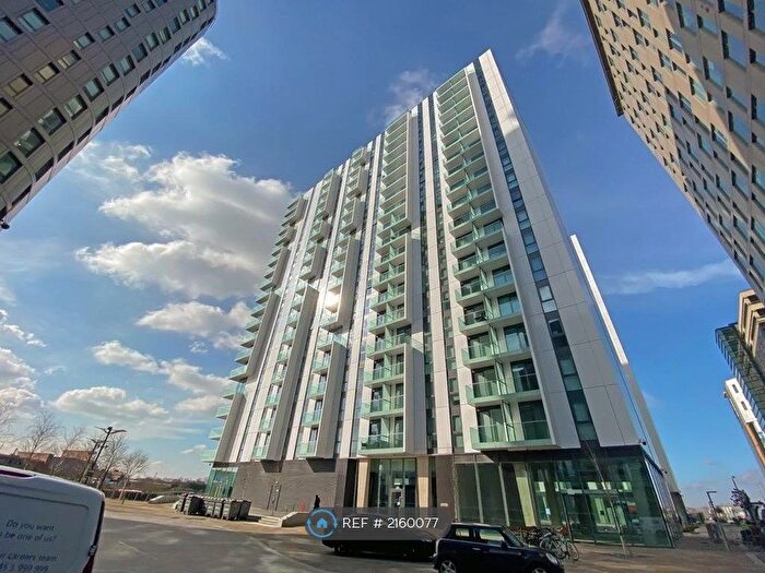 2 Bedroom Flat To Rent In Lightbox, Media City Uk, Salford, M50