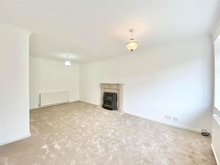 2 Bedroom Detached Bungalow For Sale In The Paddock, Aiskew, Bedale, DL8