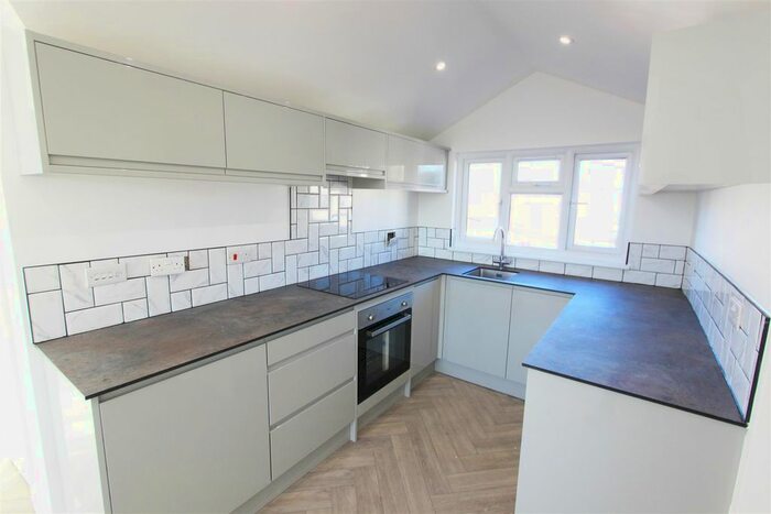 1 Bedroom Flat To Rent In Dallington Road, Hove, BN3