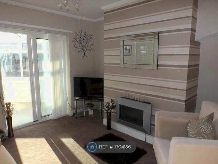 2 Bedroom Semi-Detached House To Rent In Hartford Crescent, Bedlington, NE22