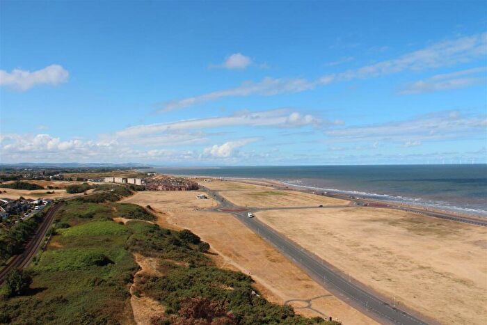 2 Bedroom Apartment For Sale In The Cliff, Wallasey, CH45